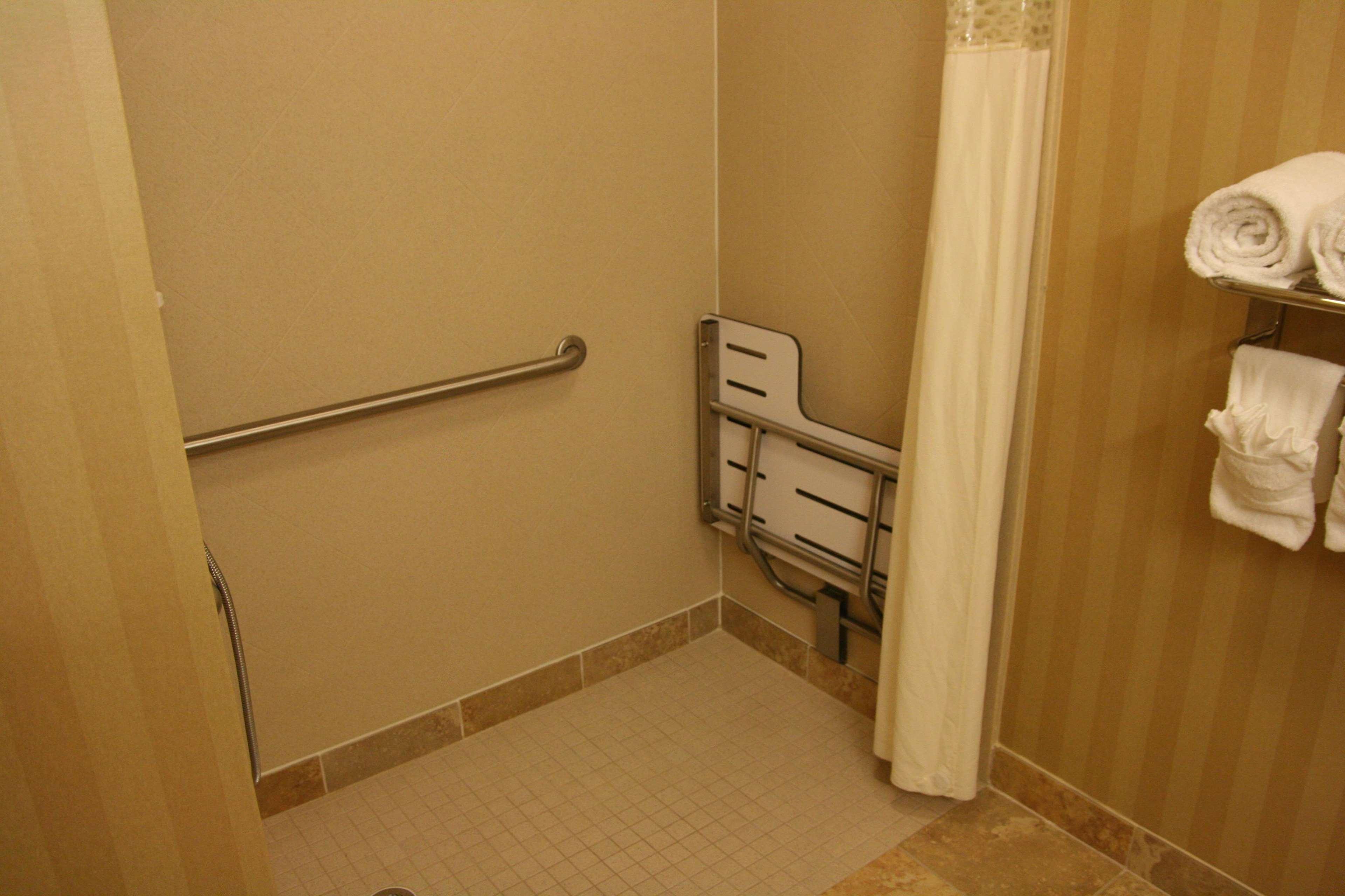 Hampton Inn & Suites Mobile Providence Park/Airport Bagian luar foto